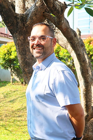 NAS Jakarta Teachers | Nord Anglia School Jakarta - Feature Cards Tabs