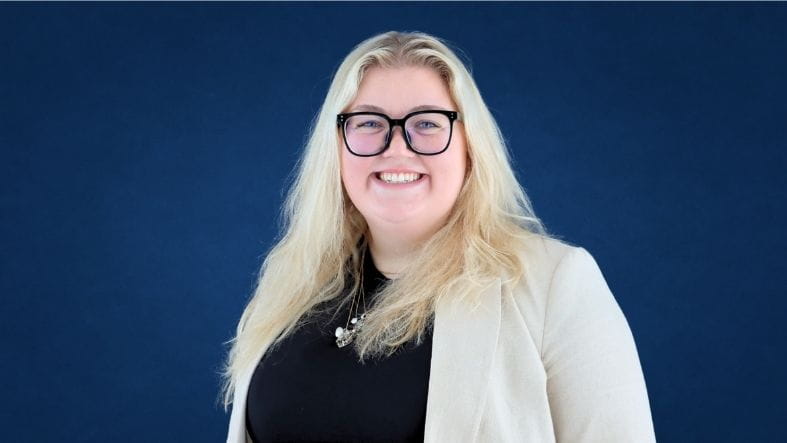 Molly Hirshall - Molly Hirshall
