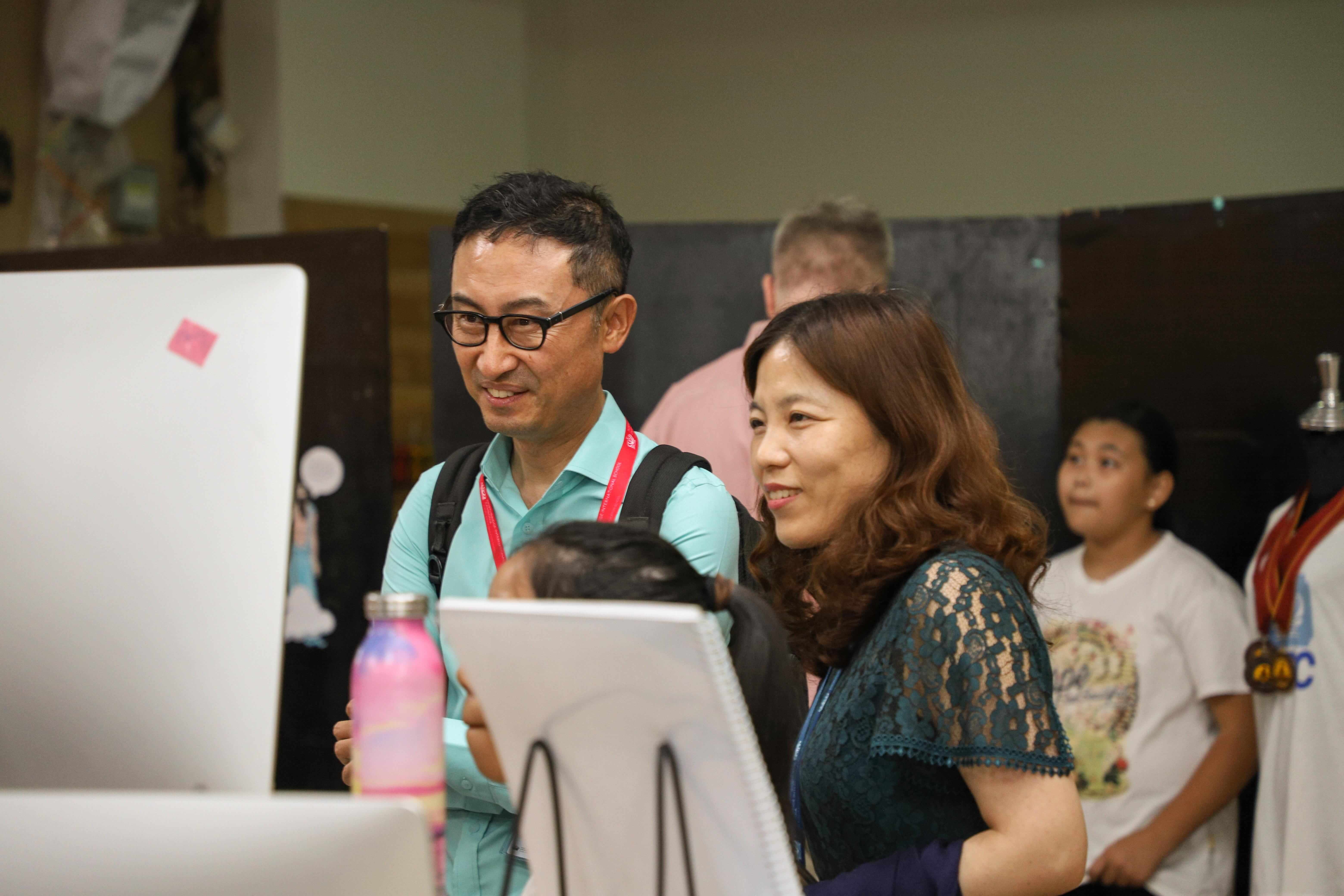 PYP exhibition04041983