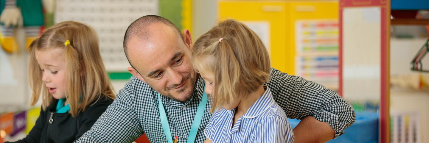 Naši učitelé | Prague British International School - 01 Tertiary Page Header