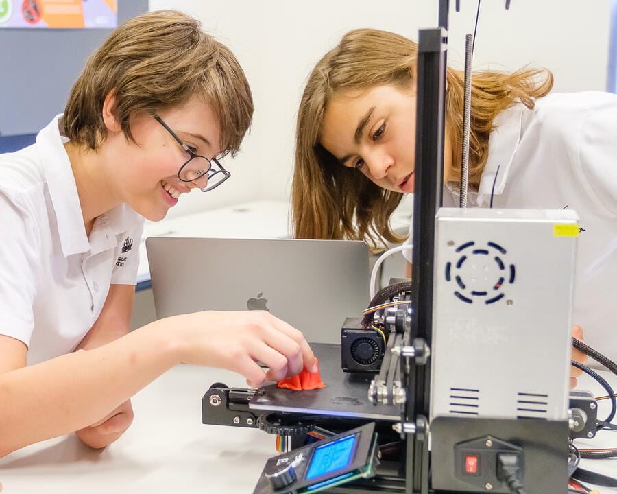 Naši učitelé | Prague British International School - 02 Image-50-50