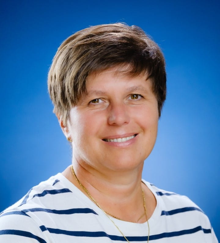 PBIS Staff and How We Teach | Prague British International School - Feature Cards Tabs