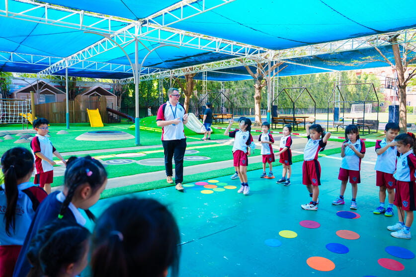 สัมผัสโรงเรียนของเรา | โรงเรียนนานาชาติรีเจ้นท์กรุงเทพฯ - 08 - Carousel Default
