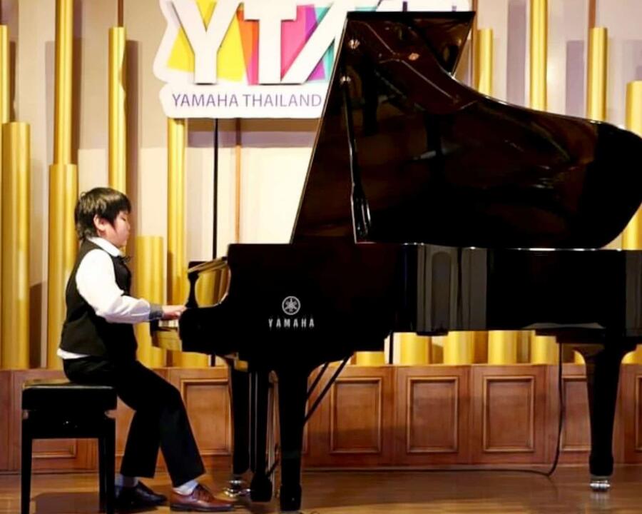 regentbkk-yamaha-music-piano