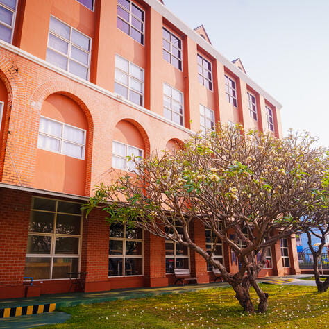 ข้อมูลที่จำเป็นสำหรับผู้ปกครอง | โรงเรียนนานาชาติรีเจ้นท์กรุงเทพฯ - 02 Small Text And Image