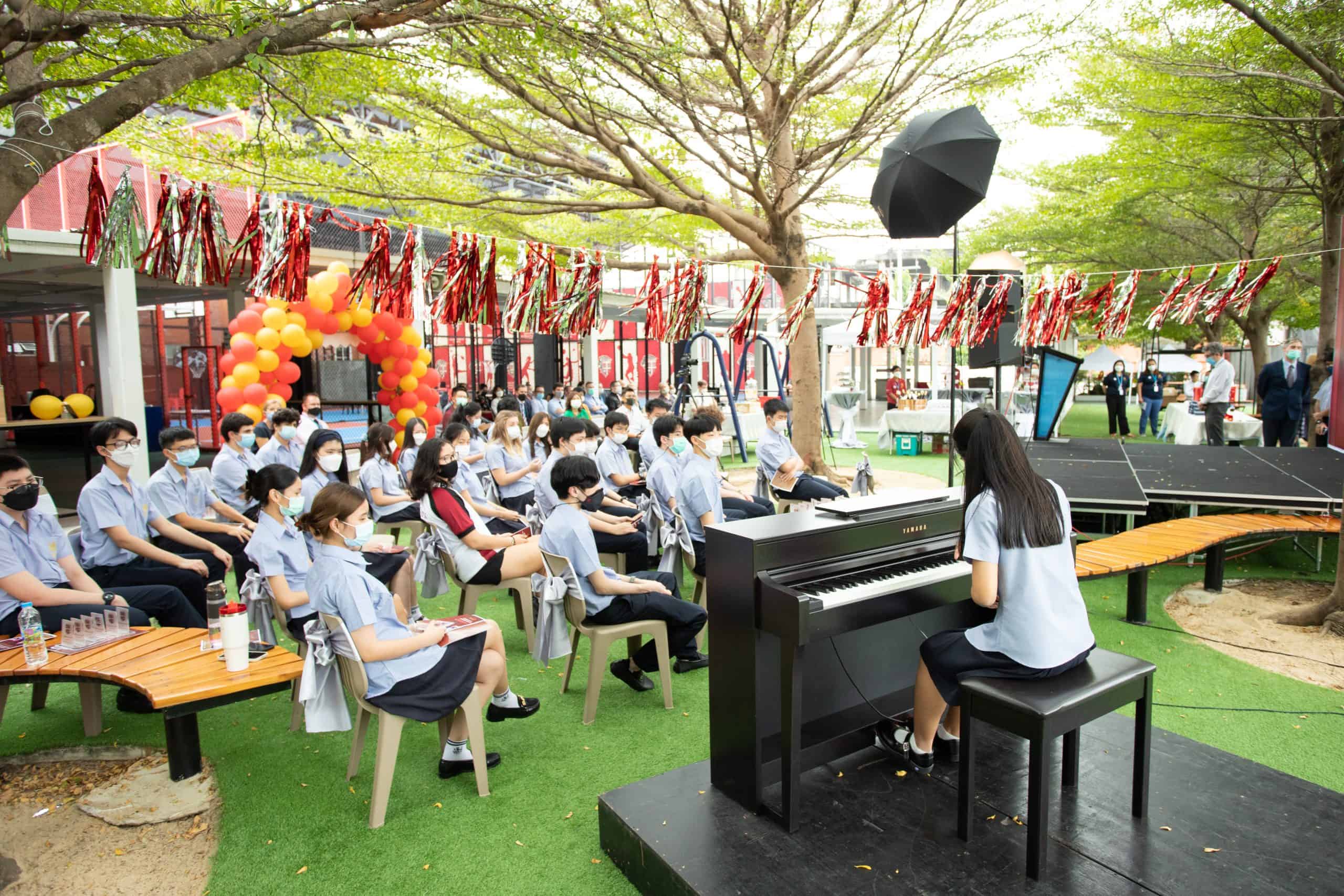 Celebrating IGCSE Success | News | Regent's Bangkok - igcse-celebrations-2021