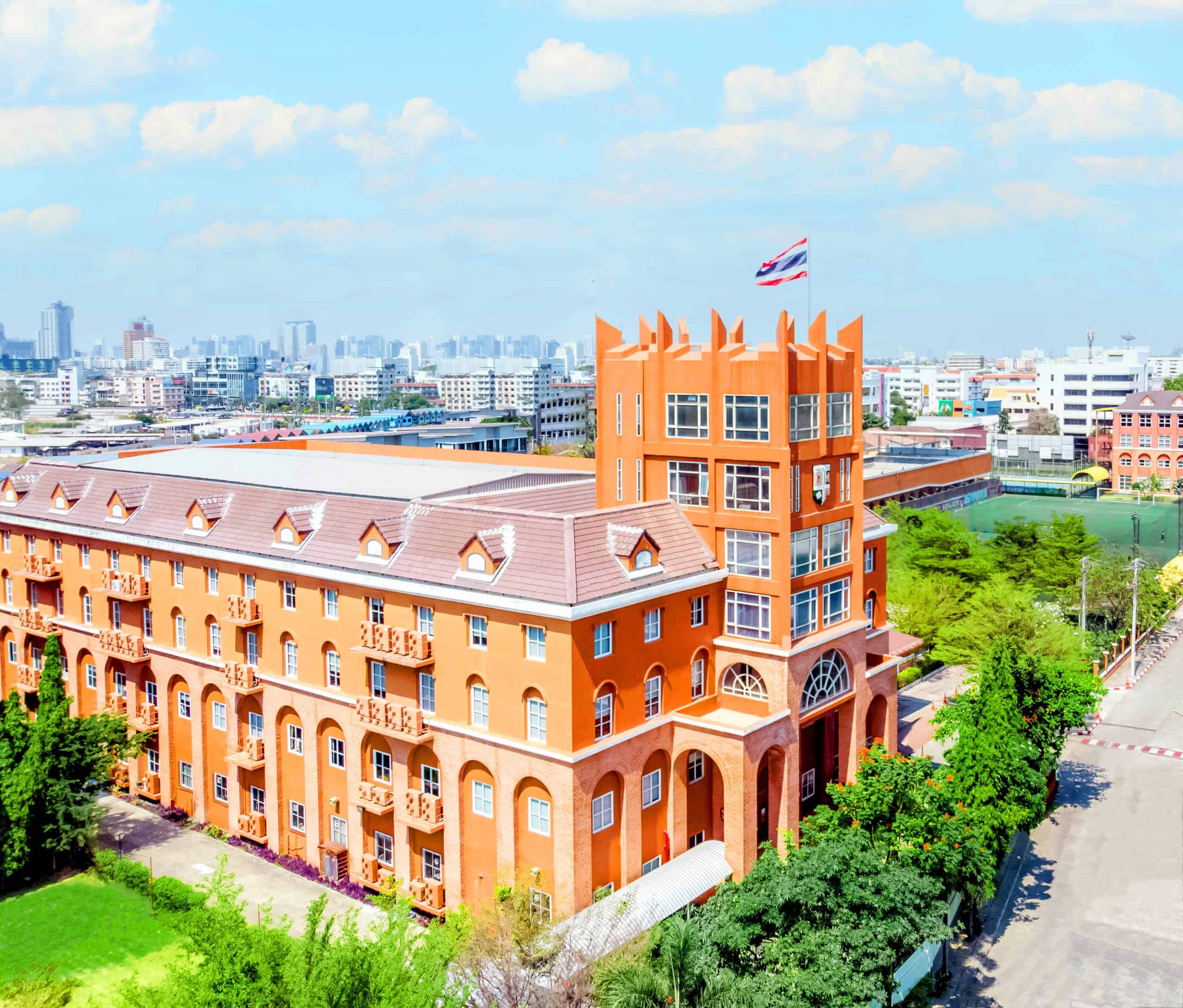 หลักสูตรโรงเรียนนานาชาติ เสริมทักษะด้านภาษาพร้อมพัฒนาทักษะการใช้ชีวิต