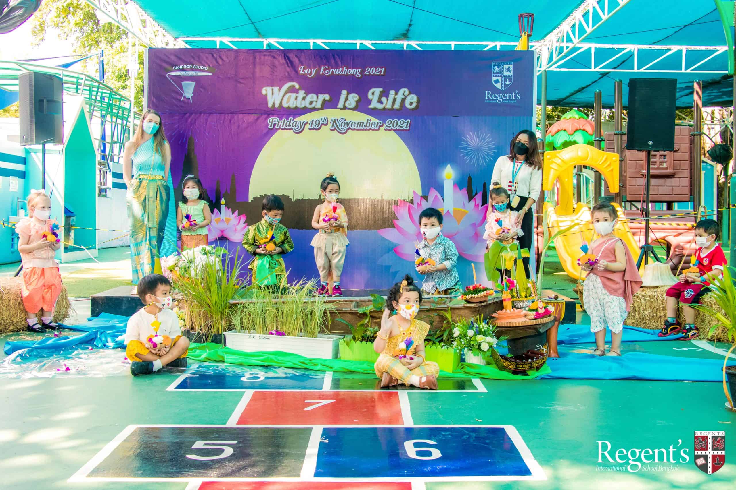 Celebrating Local Traditions | News | Regent's Bangkok - loy-krathong
