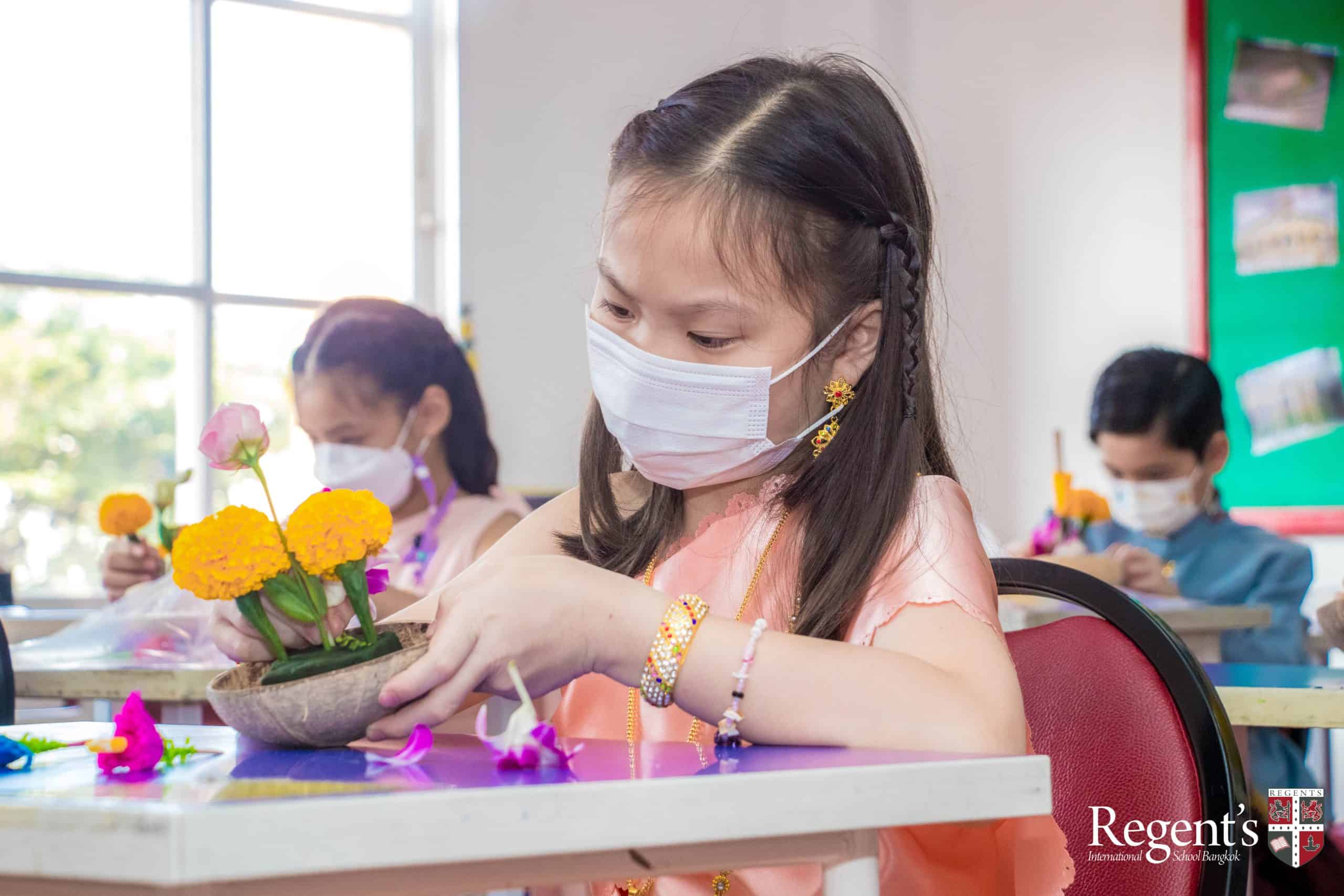 Celebrating Local Traditions | News | Regent's Bangkok - loy-krathong