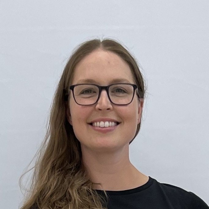 Private School in Thailand | Regents International School Pattaya - Feature Cards Pattern