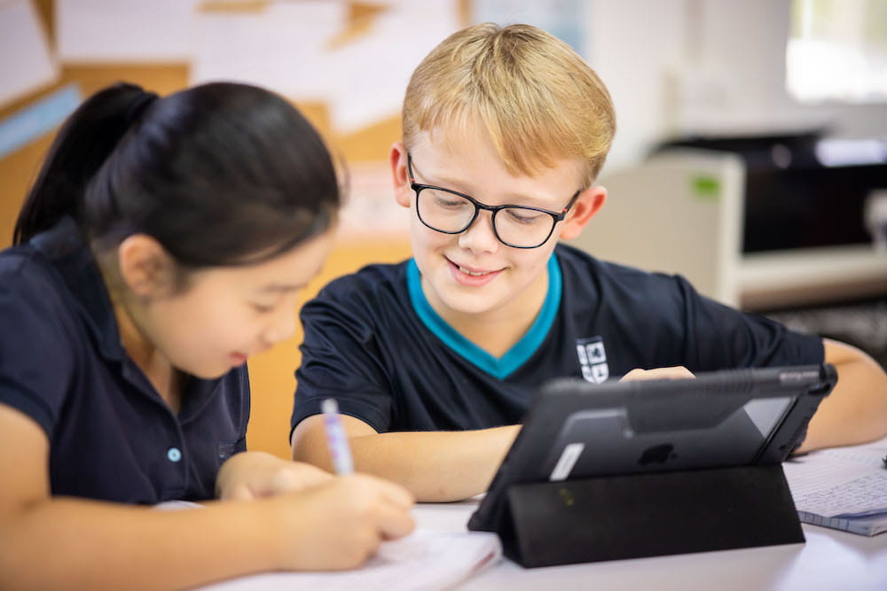 Entry Requirements | Regents International School Pattaya - Feature Cards Pattern