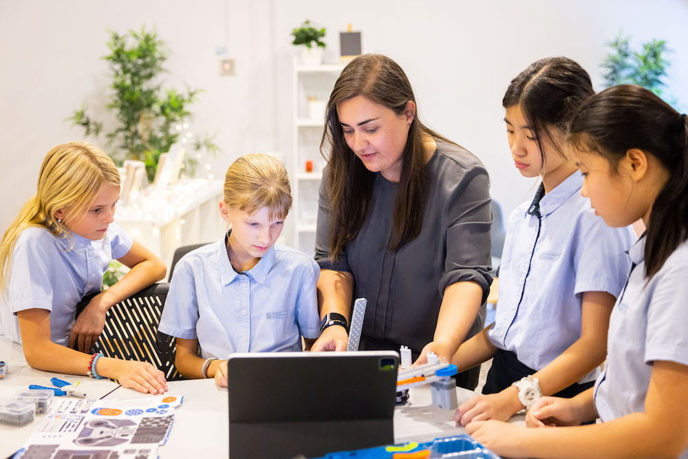 Secondary School In Thailand | Regents Pattaya - Small Text And Image 3