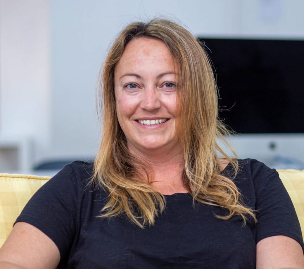 โรงเรียนประจำในพัทยา ชลบุรี | โรงเรียนนานาชาติรีเจ้นท์พัทยา - Feature Cards Pattern