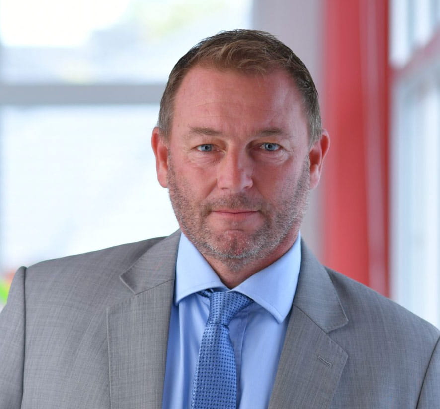 Boarding School in Thailand | Regents Pattaya - Feature Cards Pattern