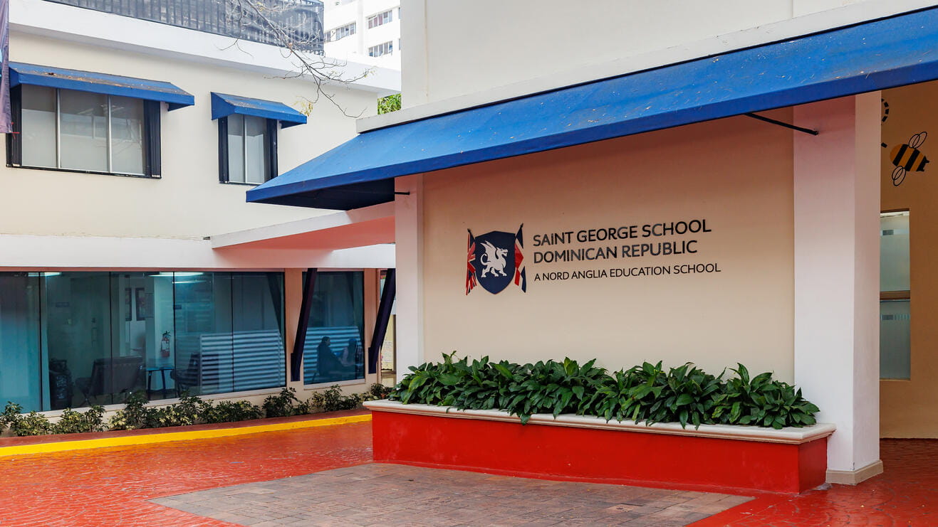 Contáctenos | Saint George School, República Dominicana - Local Area Map