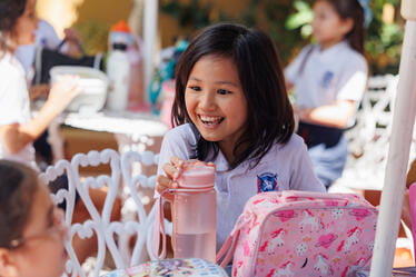Excelencia Académica | St George School, República Dominicana - Visual Time Line Tabs