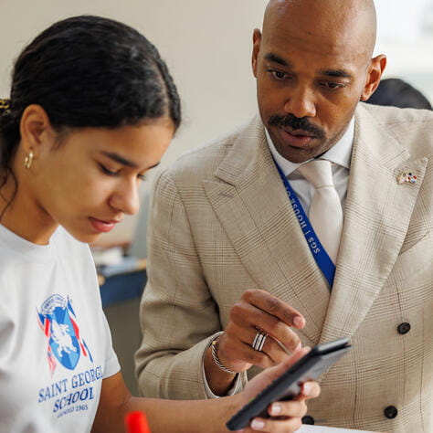 Excelencia Académica | St George School, República Dominicana - Small Text And Image