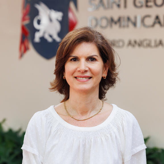 Propuesta académica | Saint George School, República Dominicana - Feature Cards Tabs