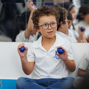 Información para padres | Saint George School, República Dominicana - 03 Feature Cards