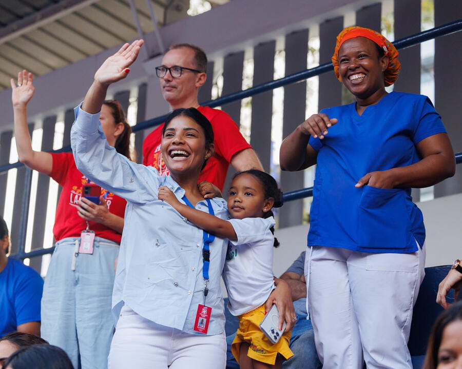 Asociación de padres | Saint George School, República Dominicana - Image-50-50