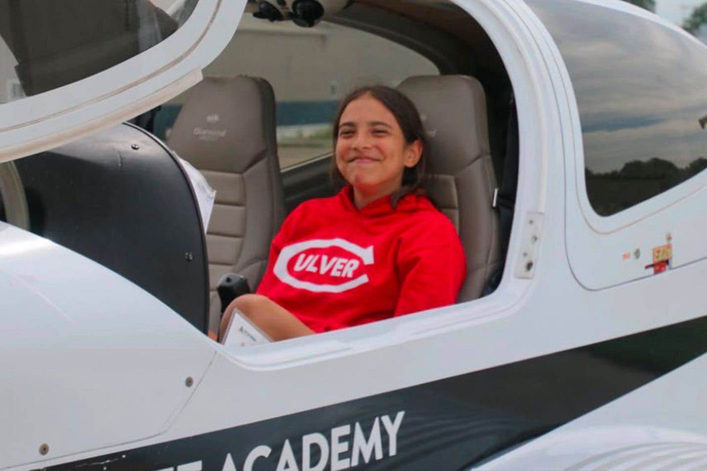 Highlights de Verano: Capítulo 1: Ada M. | 2nd Form Student - Summer Highlights Chapter 1