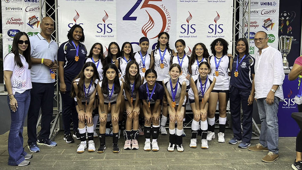 Pasión, disciplina y logros: El deporte en Saint George School - Achievements Sports at Saint George School