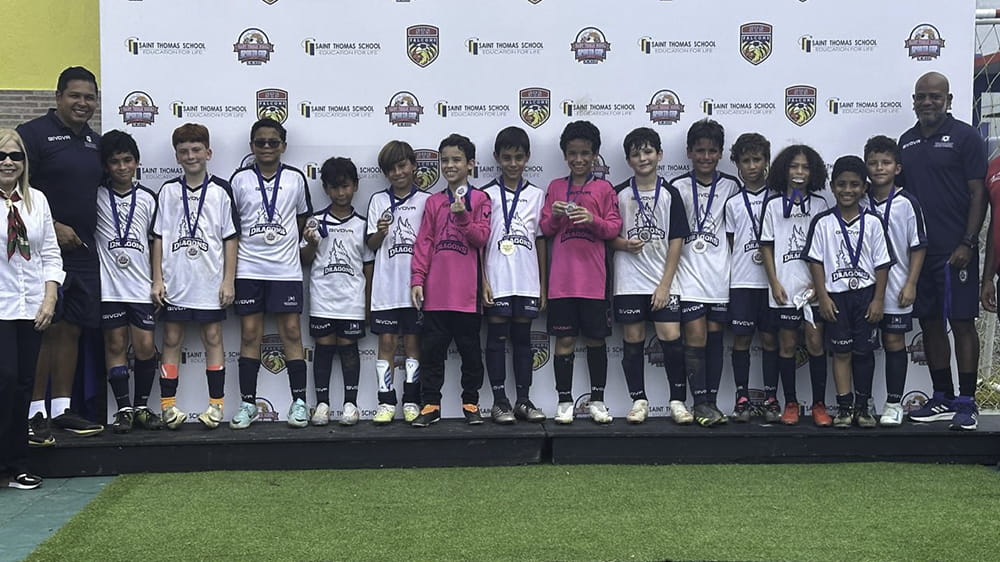 Pasión, disciplina y logros: El deporte en Saint George School - Achievements Sports at Saint George School
