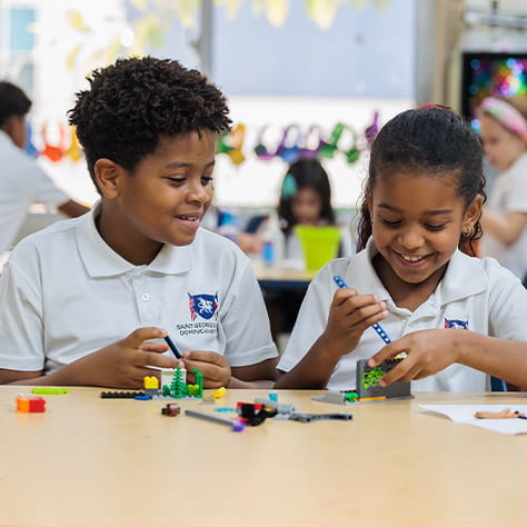 St George School | International School in Santo Domingo - Small Text And Image Checklist