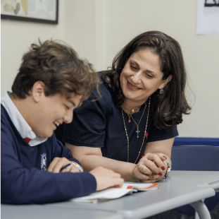 Parent Essentials | Saint George School, Dominican Republic - 05 Feature Cards Pattern