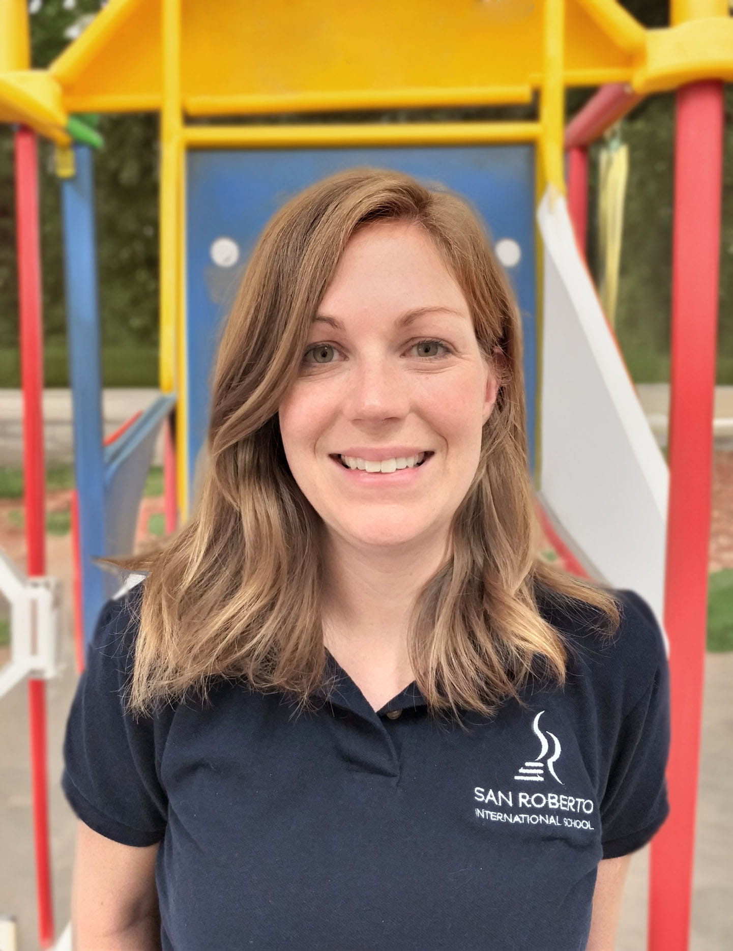 Valle Alto Campus | San Roberto International School - Feature Cards Tabs