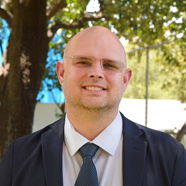 San Agustín Campus | San Roberto International School - Feature Cards Tabs