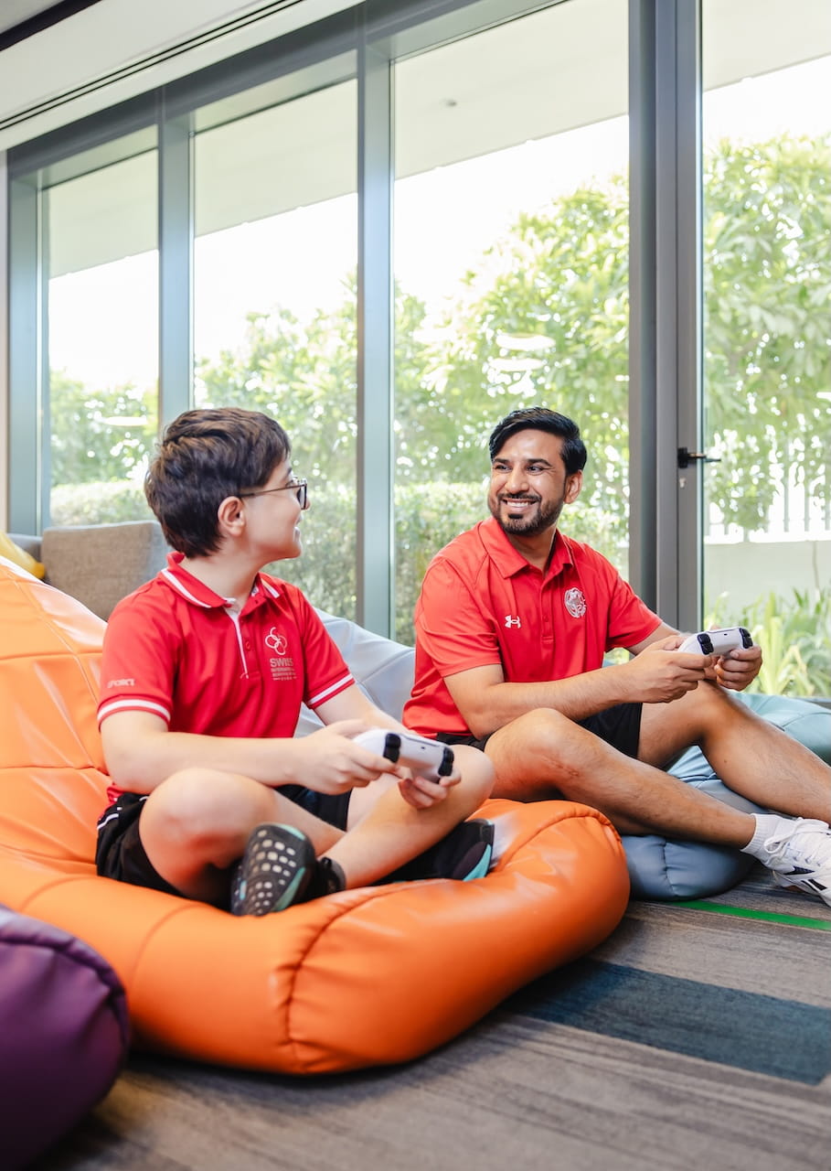 Admissions | IB School for Children Aged 3-18 | SISD - Image-50-50 1