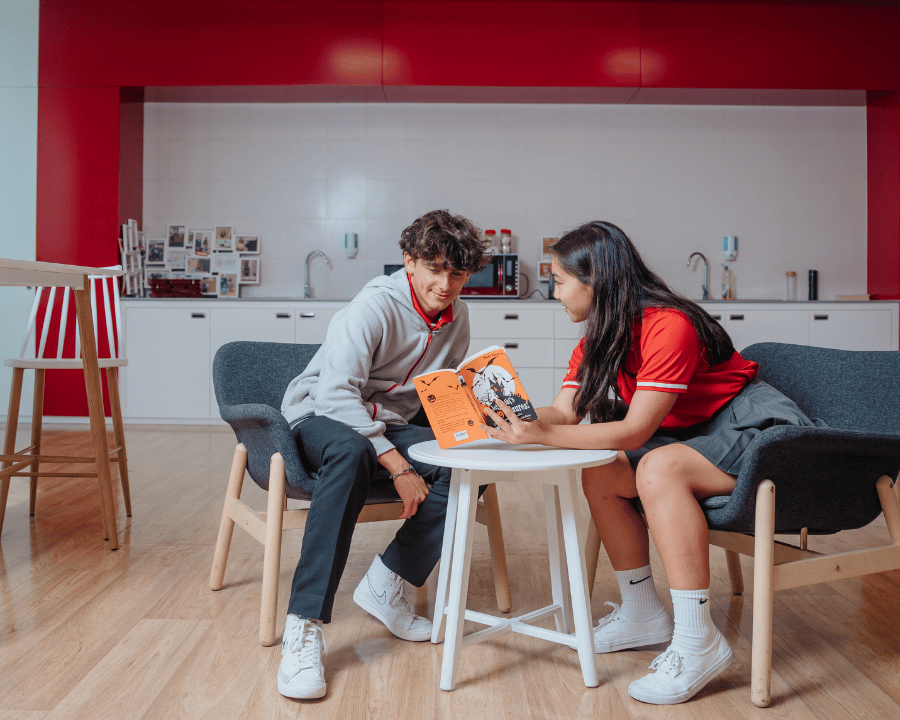 Boarding School in Dubai | Swiss International School Dubai - Feature Cards Pattern