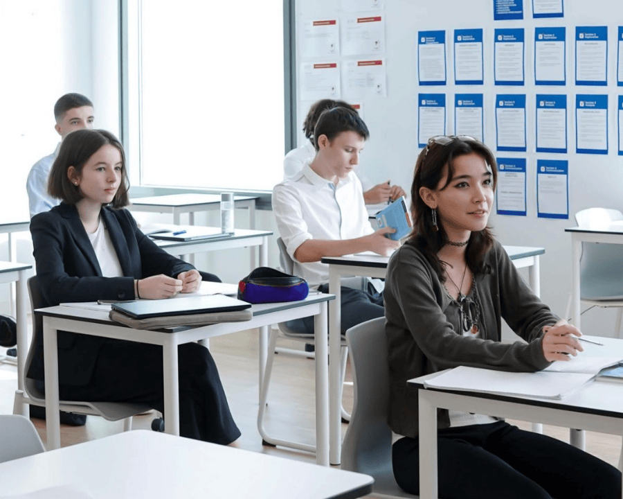 BTEC Business Management and Hospitality in Dubai | SISD - Visual Time Line Tabs