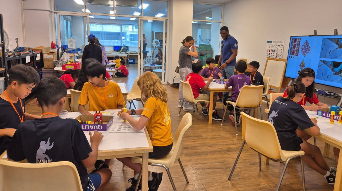 Carousel Full 1195 x 668 7jpg