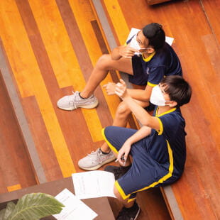 St Andrews International School Bangkok | Nord Anglia - Feature Cards Pattern