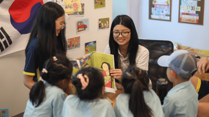Learning together across languages - Learning together across languages