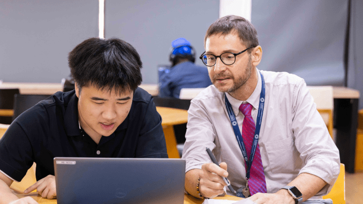 How to choose subjects for university pathways - choose subjects university st andrews bangkok