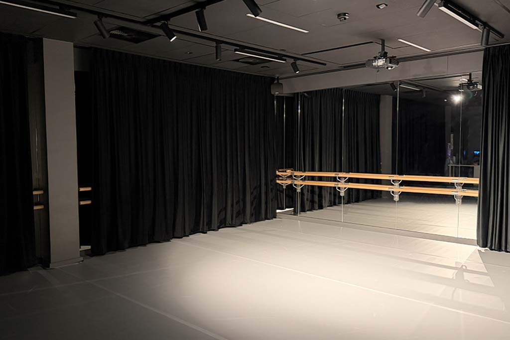 dance studio