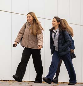 students coming to school