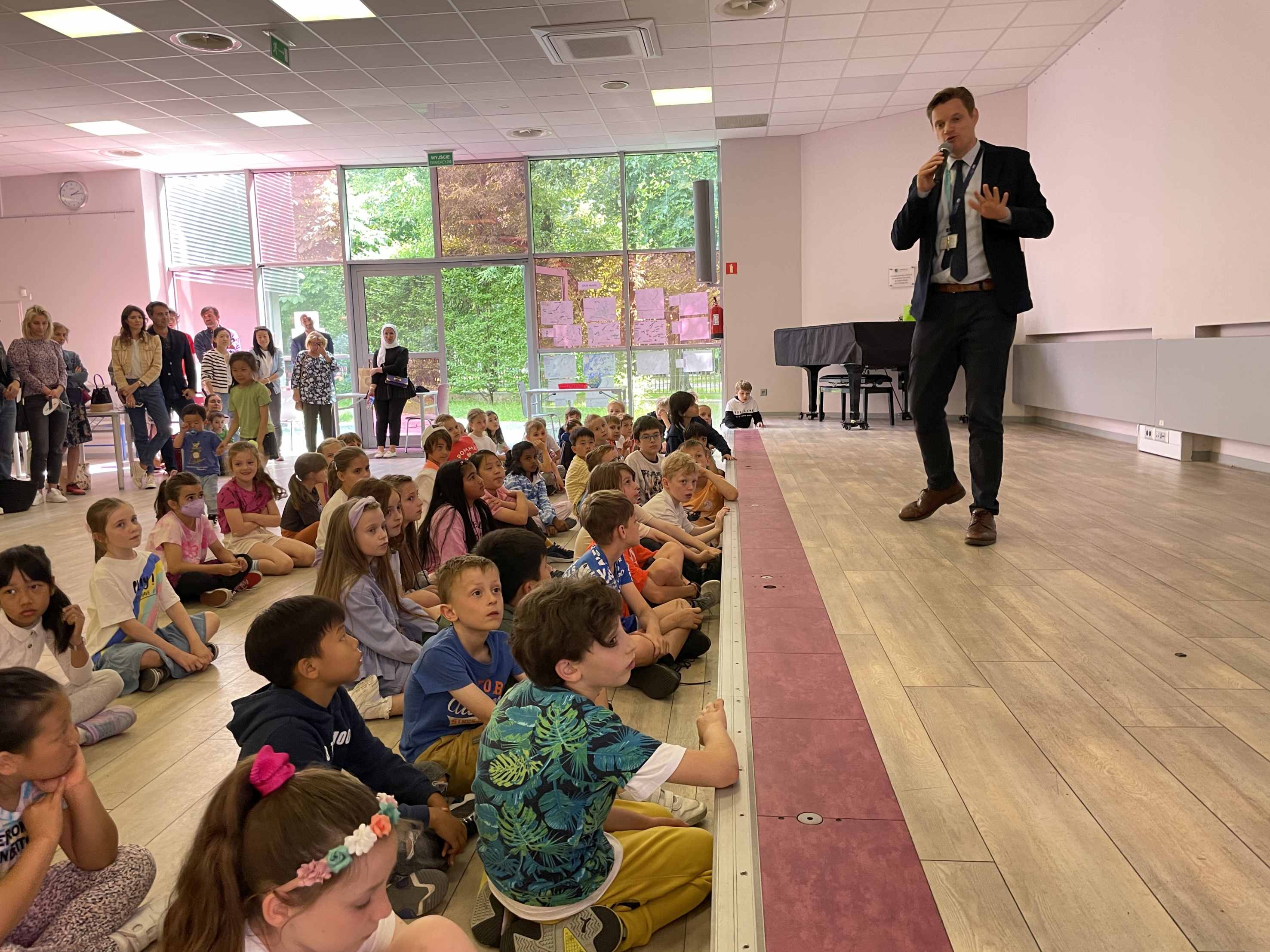 An Aliens Guide to Europe - An Aliens Guide to Europe