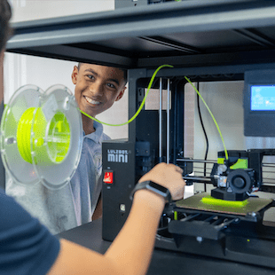 The Village School, Houston | Nord Anglia Education - Feature Cards - US schools