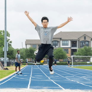 The Village School, Houston | Nord Anglia Education - Feature Cards - US schools