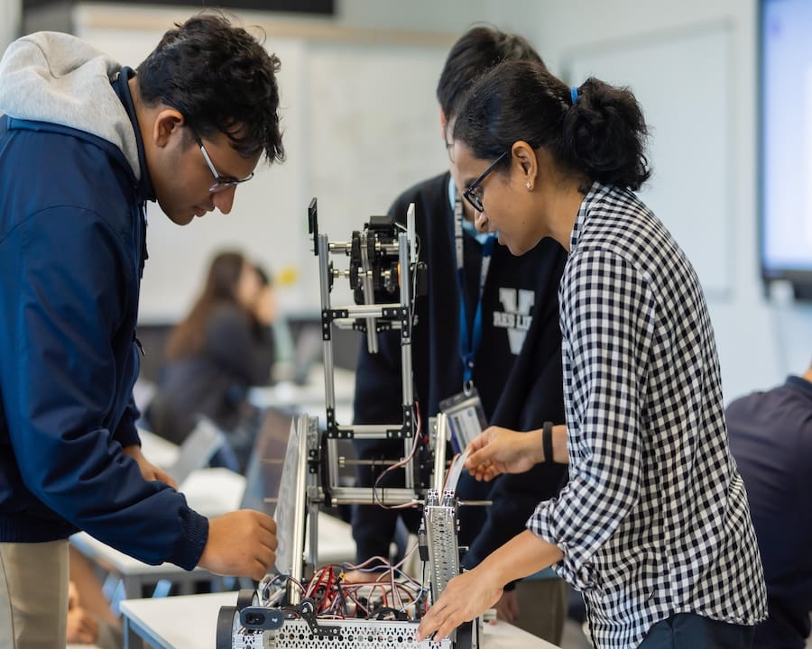 The Village School, Houston | Nord Anglia Education - Image-50-pattern