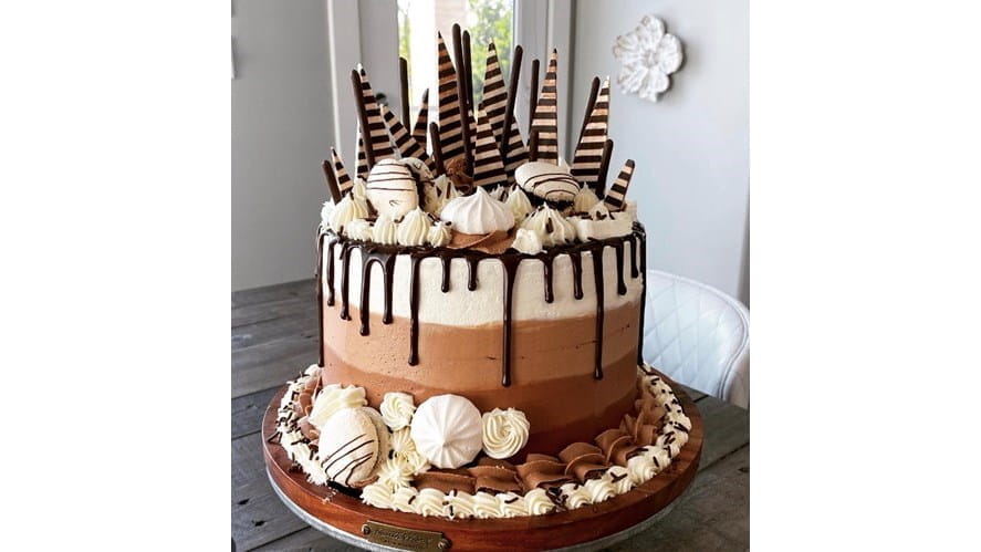 Student Spotlight: Baking Up A Storm | Village Houston - student-spotlight-baking-cakes-almost-too-pretty-to-eat