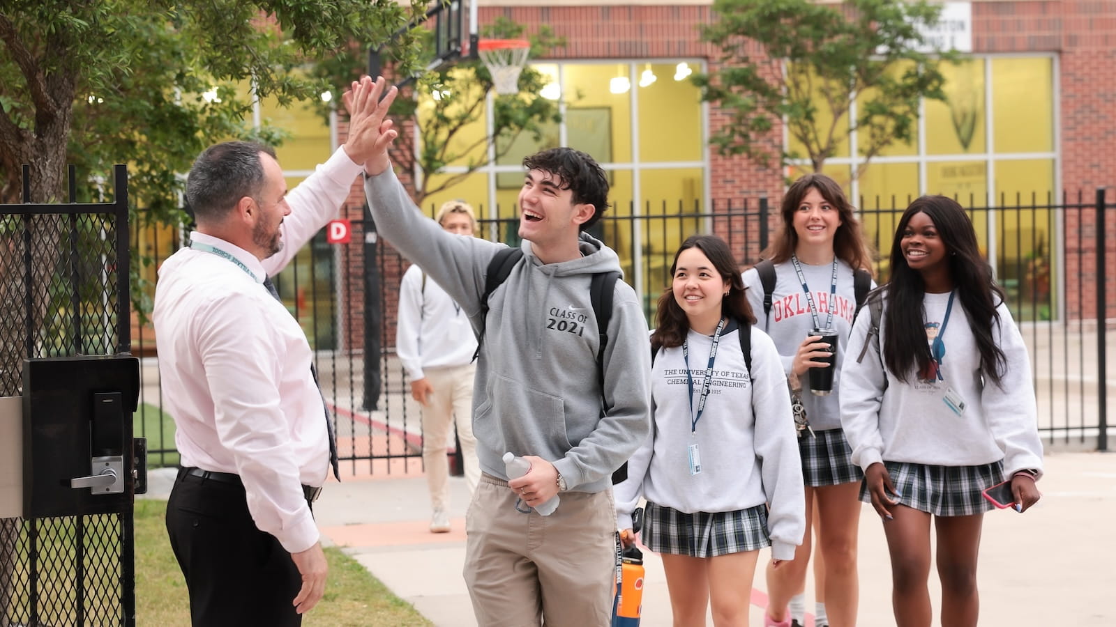 Switch - Visual Time Line - US schools