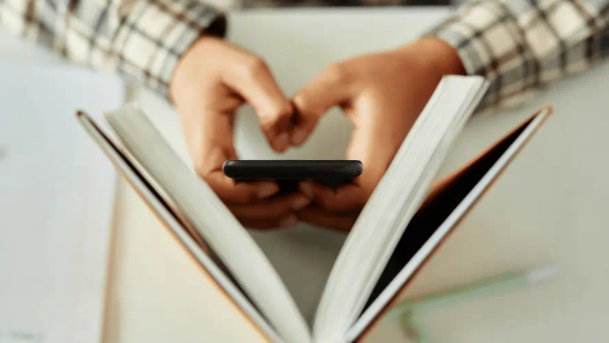 Discover how limiting cell phone use enhances focus, improves academic performance, strengthens social skills, and promotes student well-being.