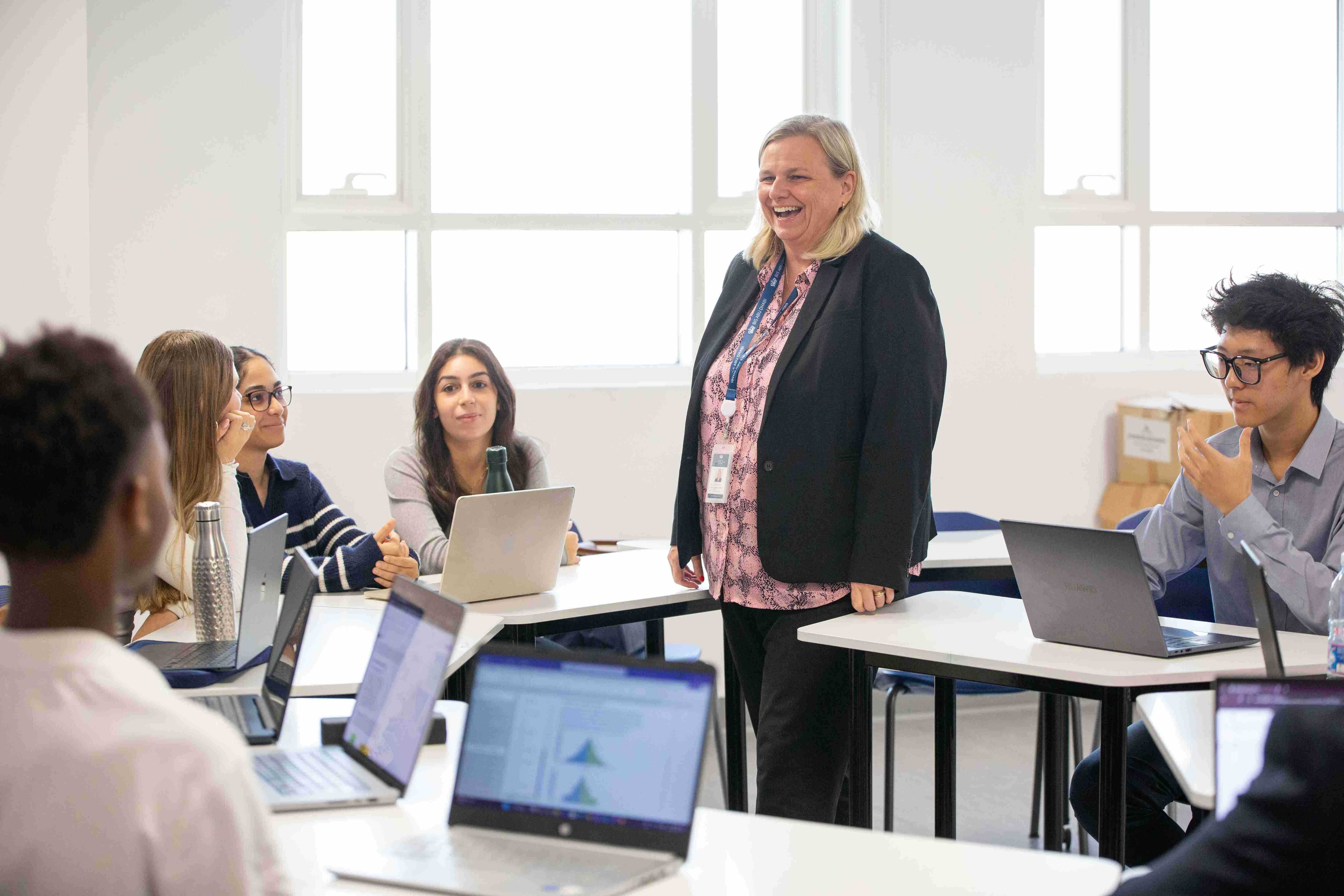 IB School in Abu Dhabi | BIS Abu Dhabi - Full Width Image